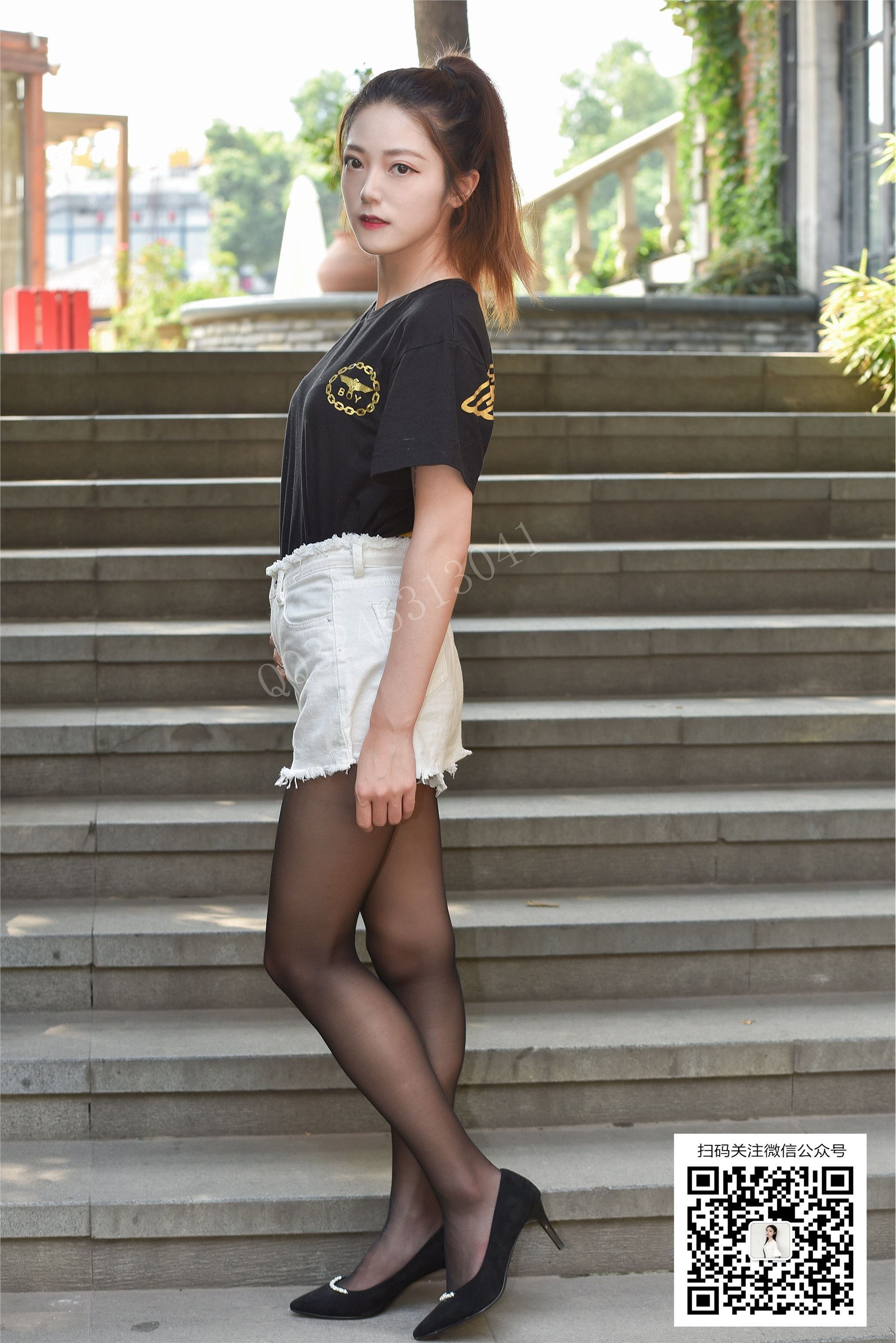 大生模拍 No.074 丽丽-黑丝脚的诱惑